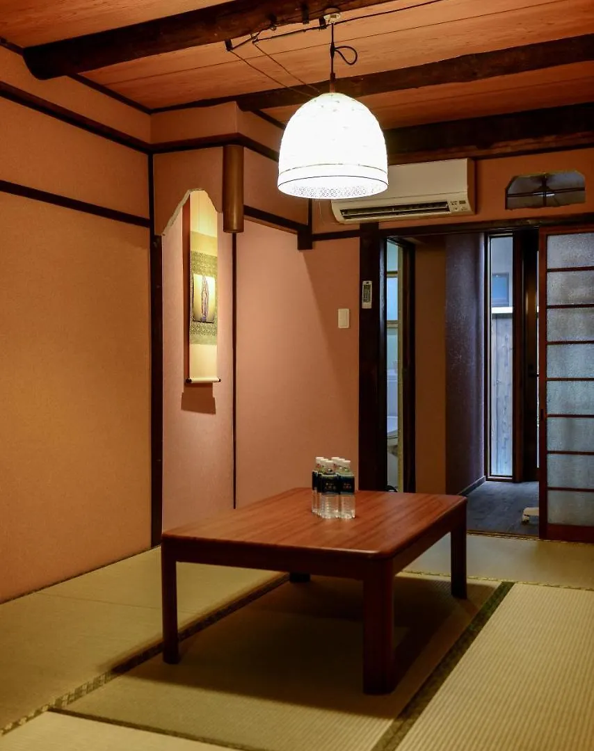 Nishioji Tanuki 西大路 狸 Villa Kyoto 0*,