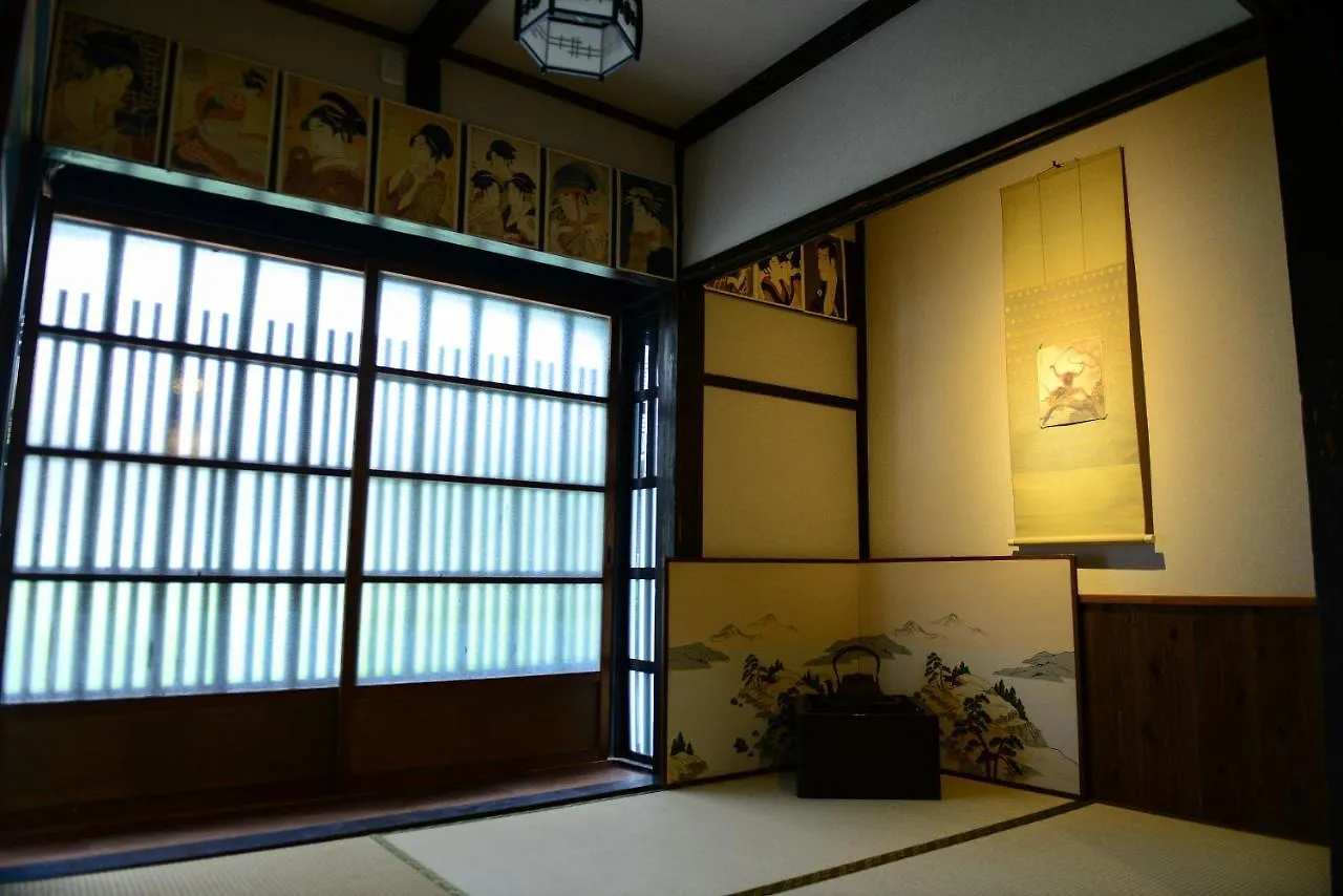 Nishioji Tanuki 西大路 狸 Villa Kyoto 0*,