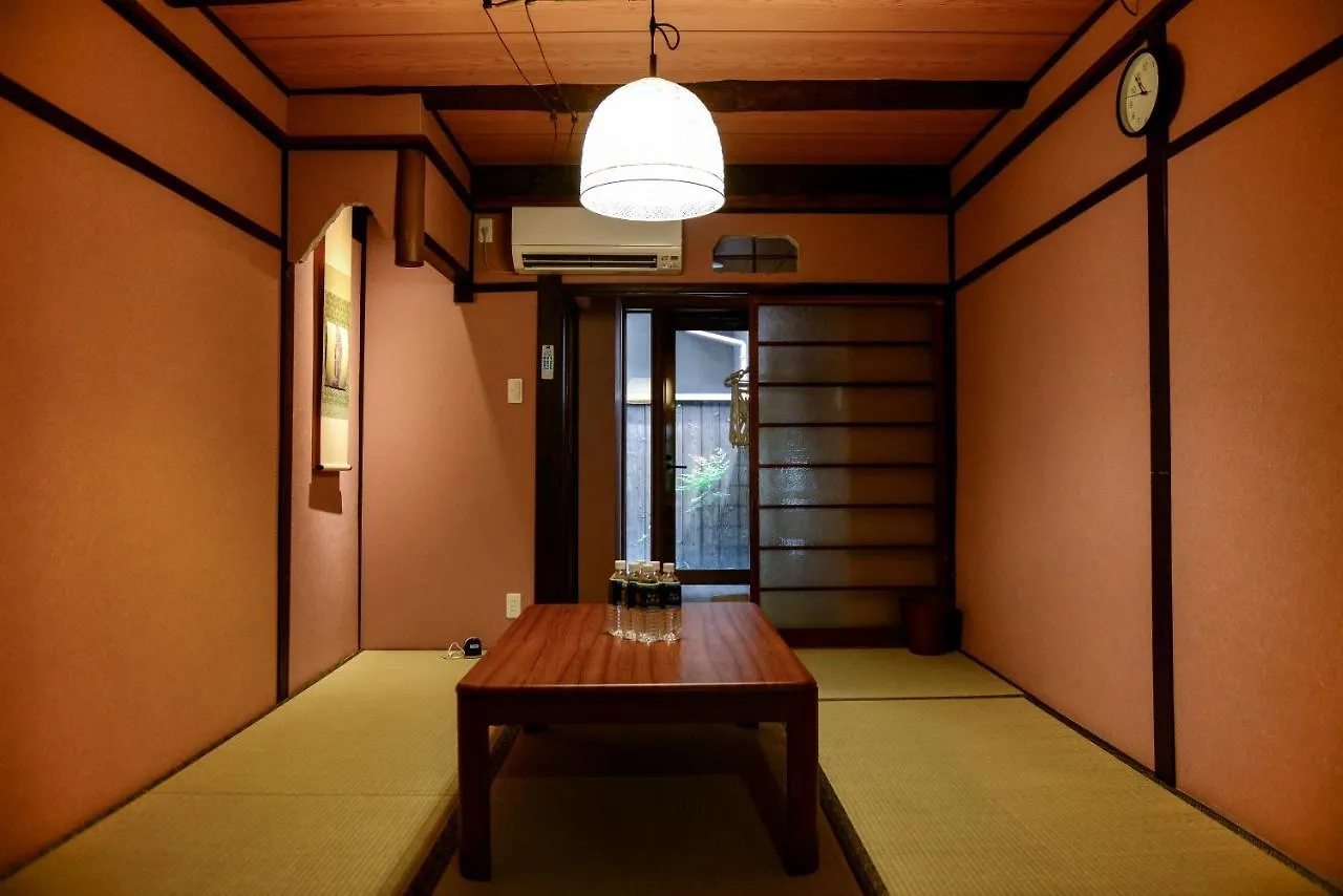 Nishioji Tanuki 西大路 狸 Villa Kyoto 0*,